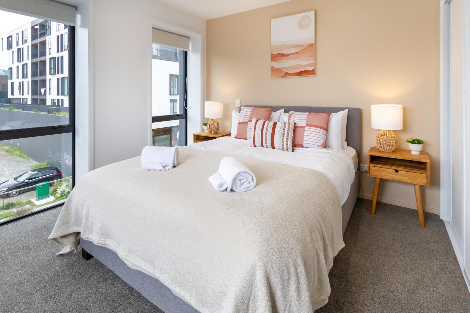 Modern City Lifestyle: 2 Bedroom 1 Bath Christchurch Dış mekan fotoğraf