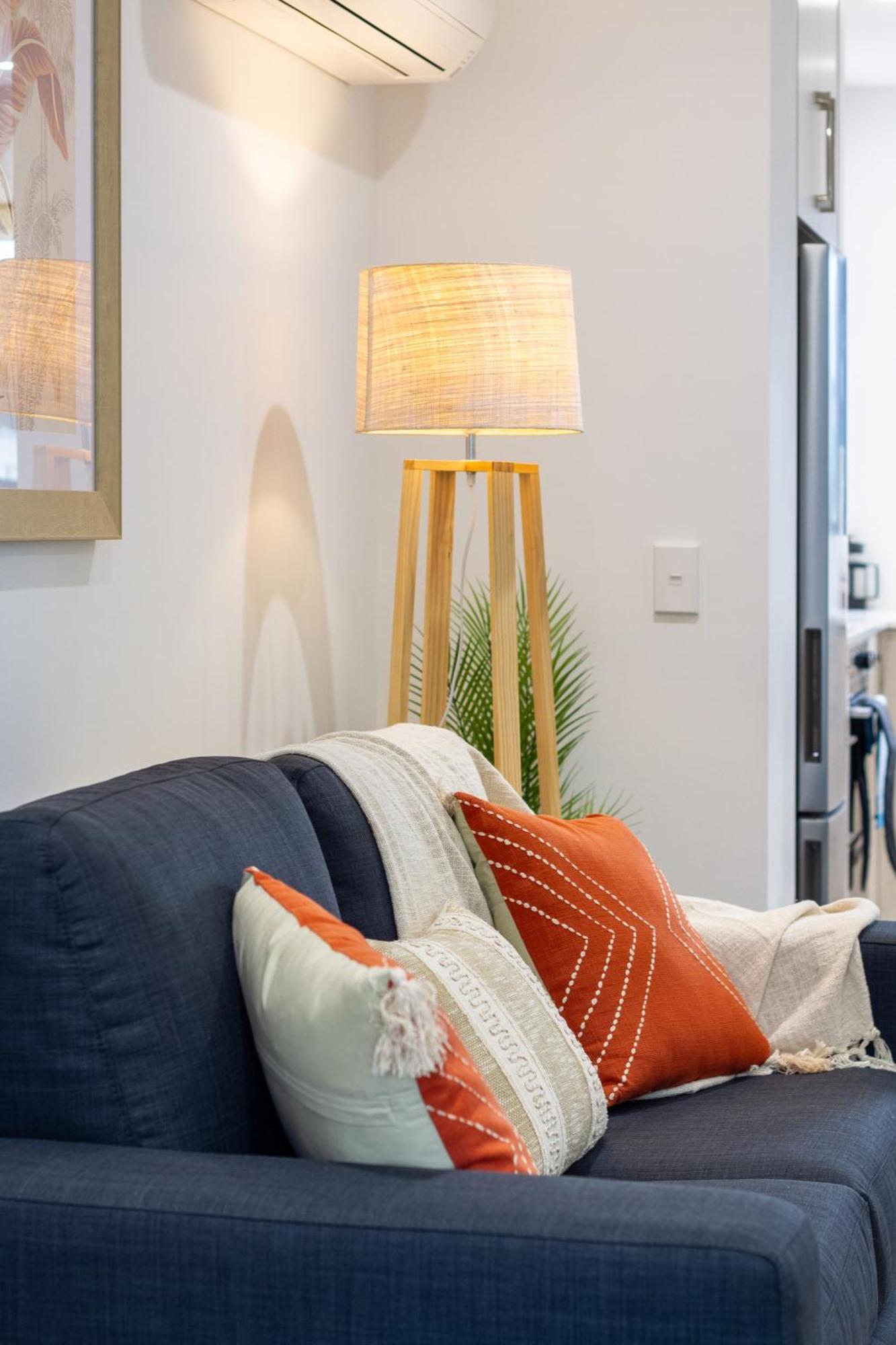 Modern City Lifestyle: 2 Bedroom 1 Bath Christchurch Dış mekan fotoğraf